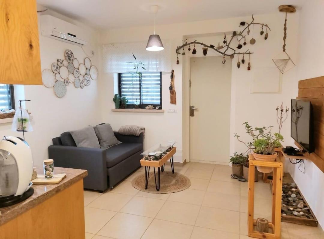 צמח בר Apartment Midreshet Ben Gurion Ngoại thất bức ảnh